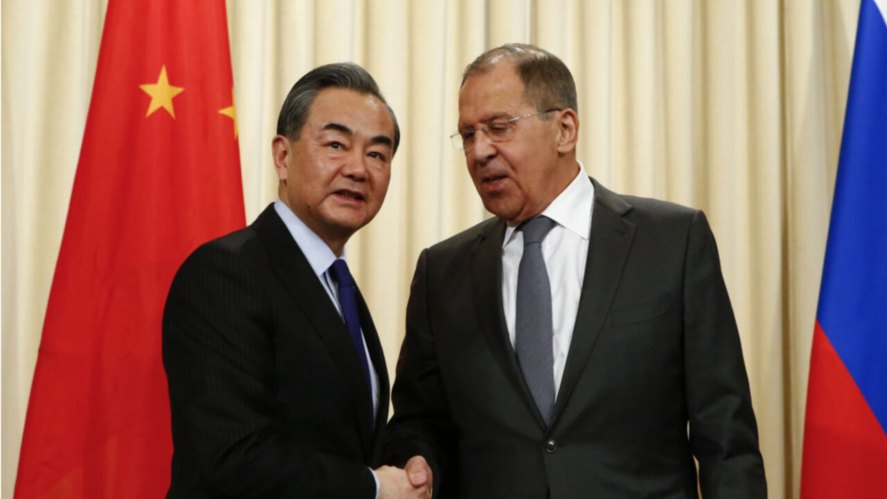 Sergej Lavrov i Vang Ji