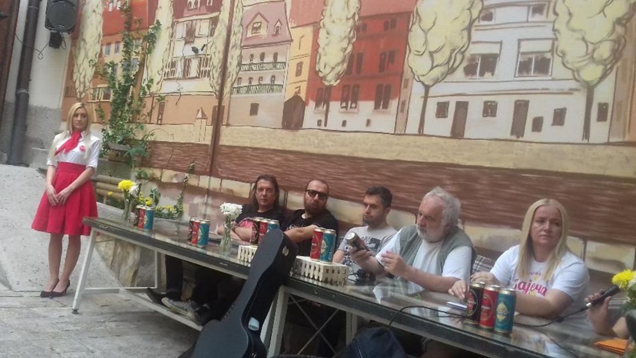 Konferencija za novinare, Gitarijada