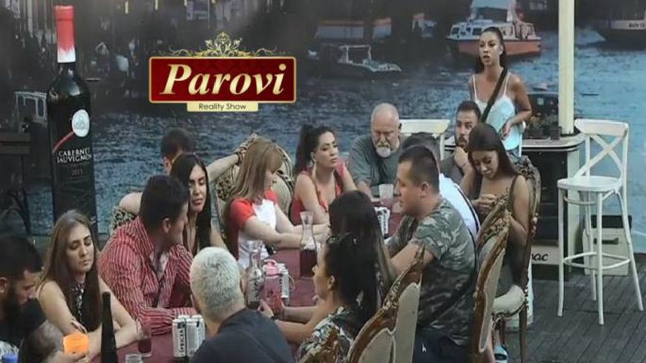 Parovi