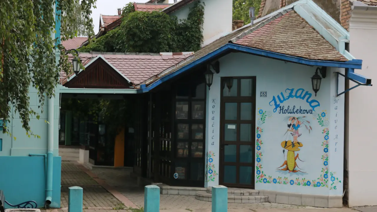 Galerija naivne umetnosti u Kovačici