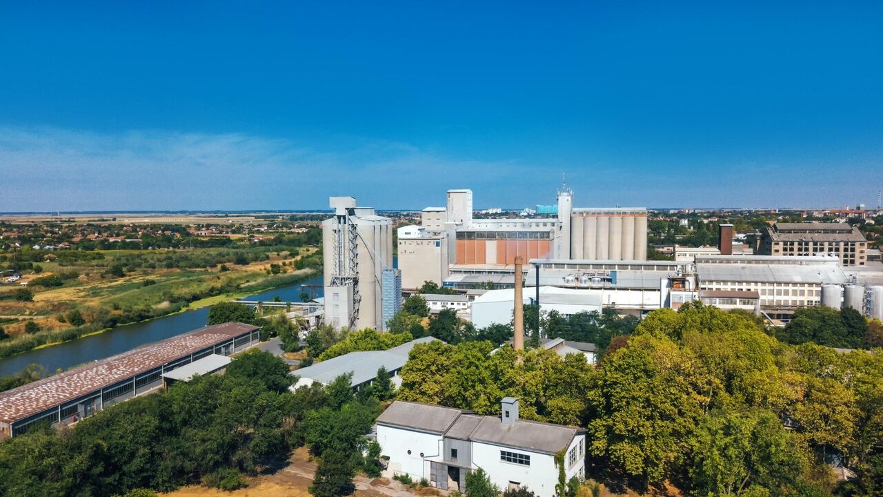 Fabrika