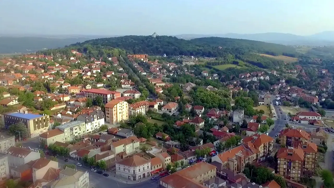 Topola