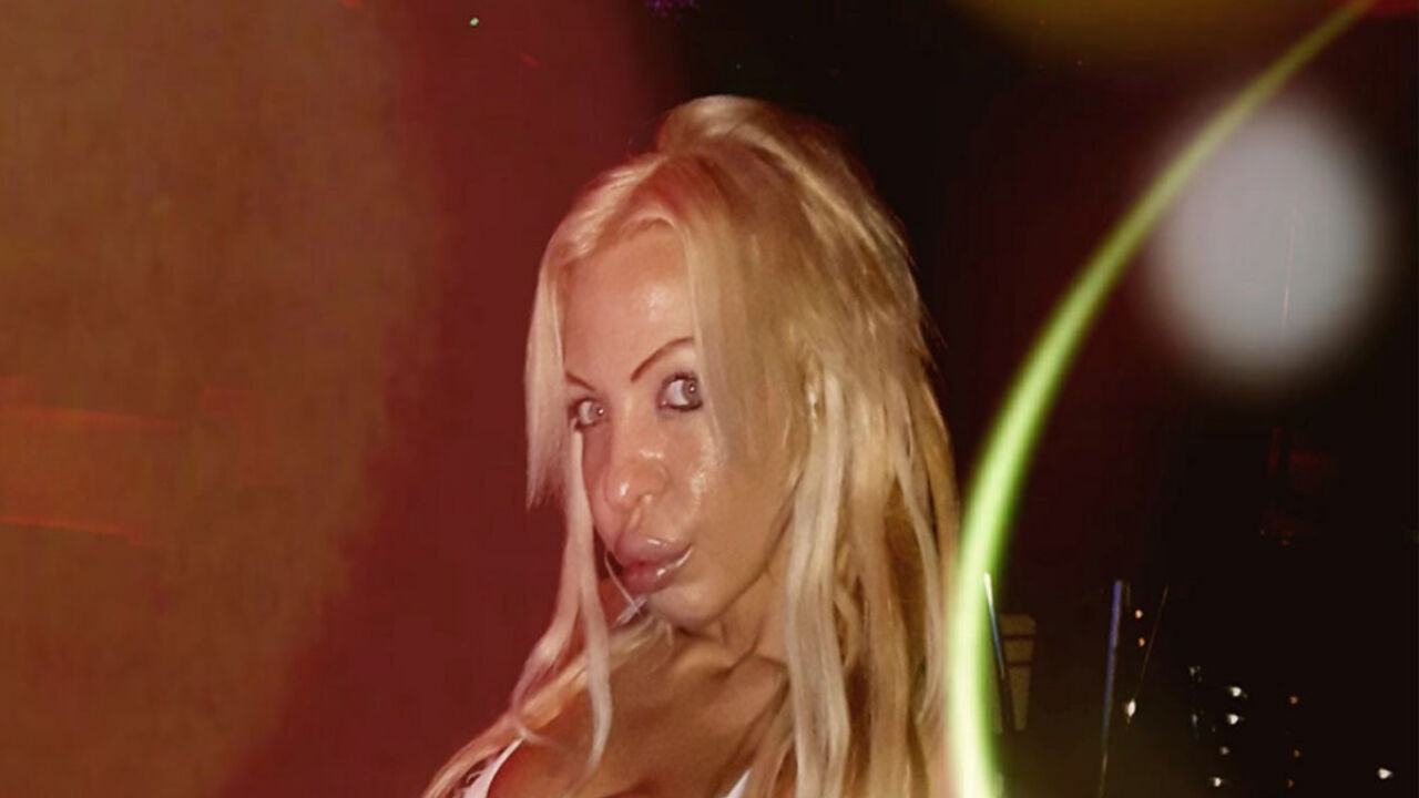 Elena Blu