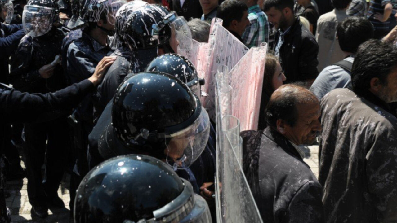 protesti