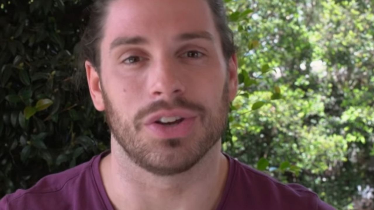 Mark R