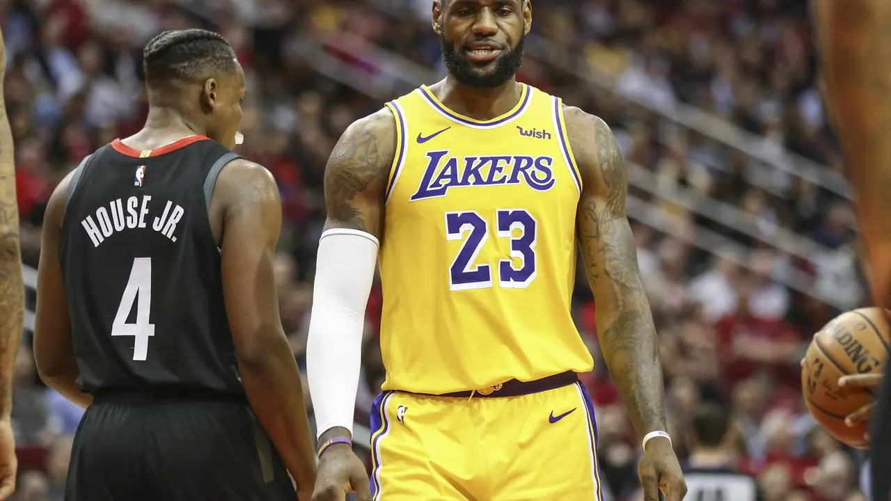 Lebron Džejms