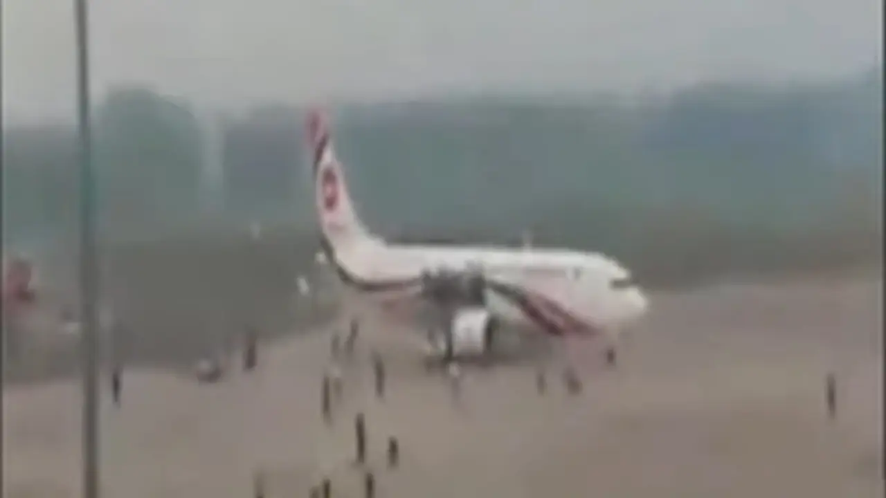 Avion nakon prinudnog sletanja