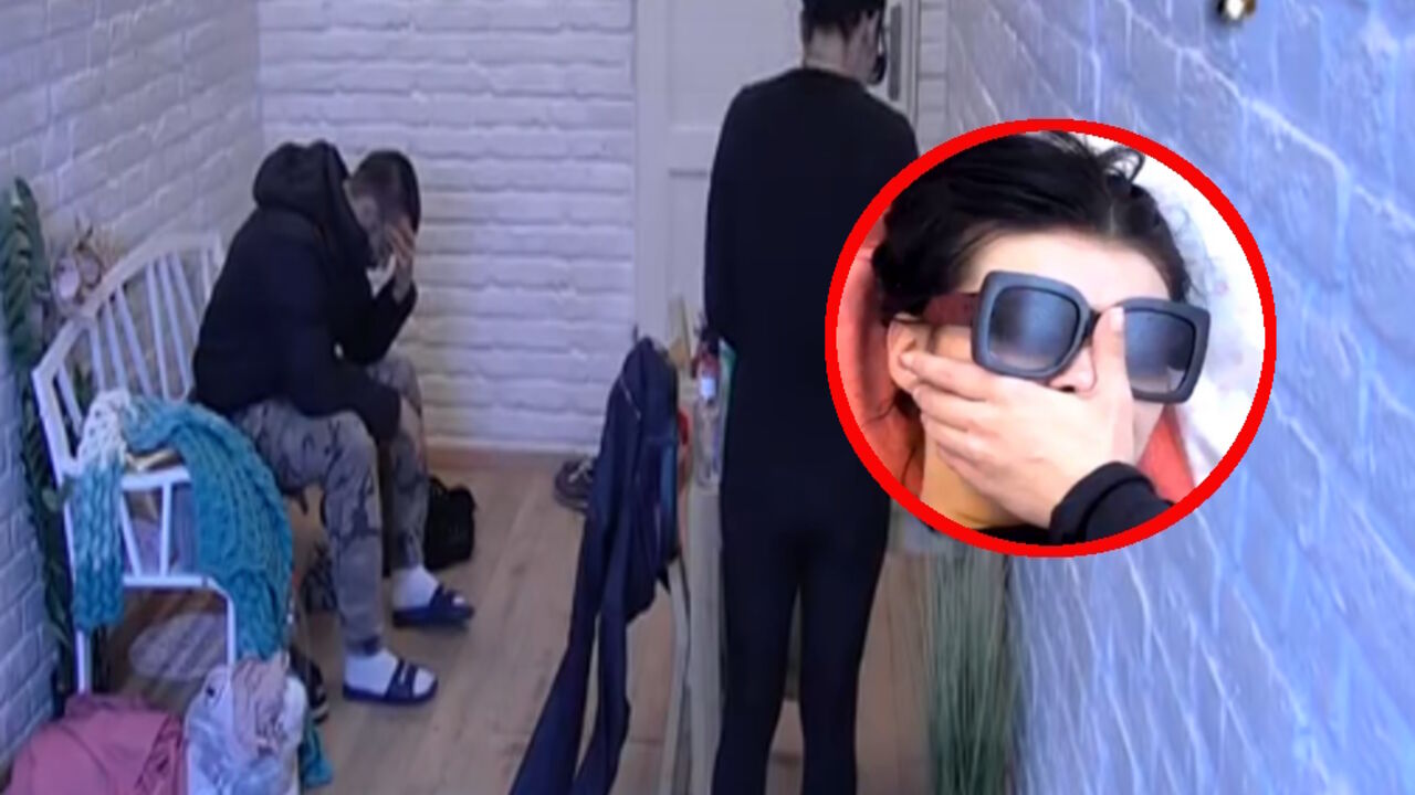 Vlada pokušava da priča sa devojkom