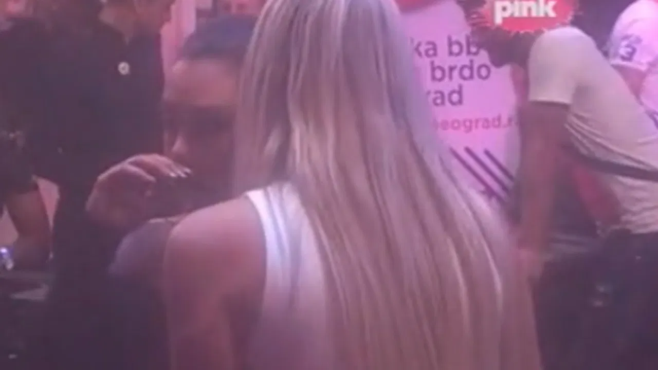 Ana Korać, Luna Đogani