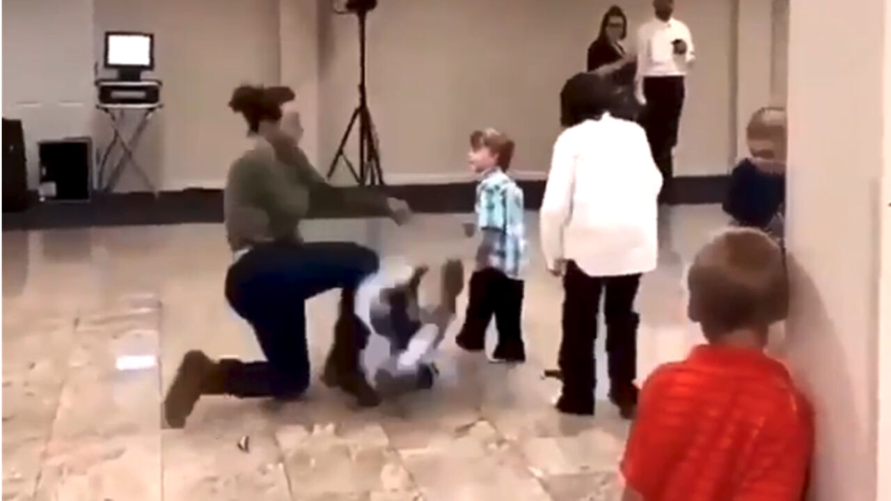 Učitelj plesa udario dečaka