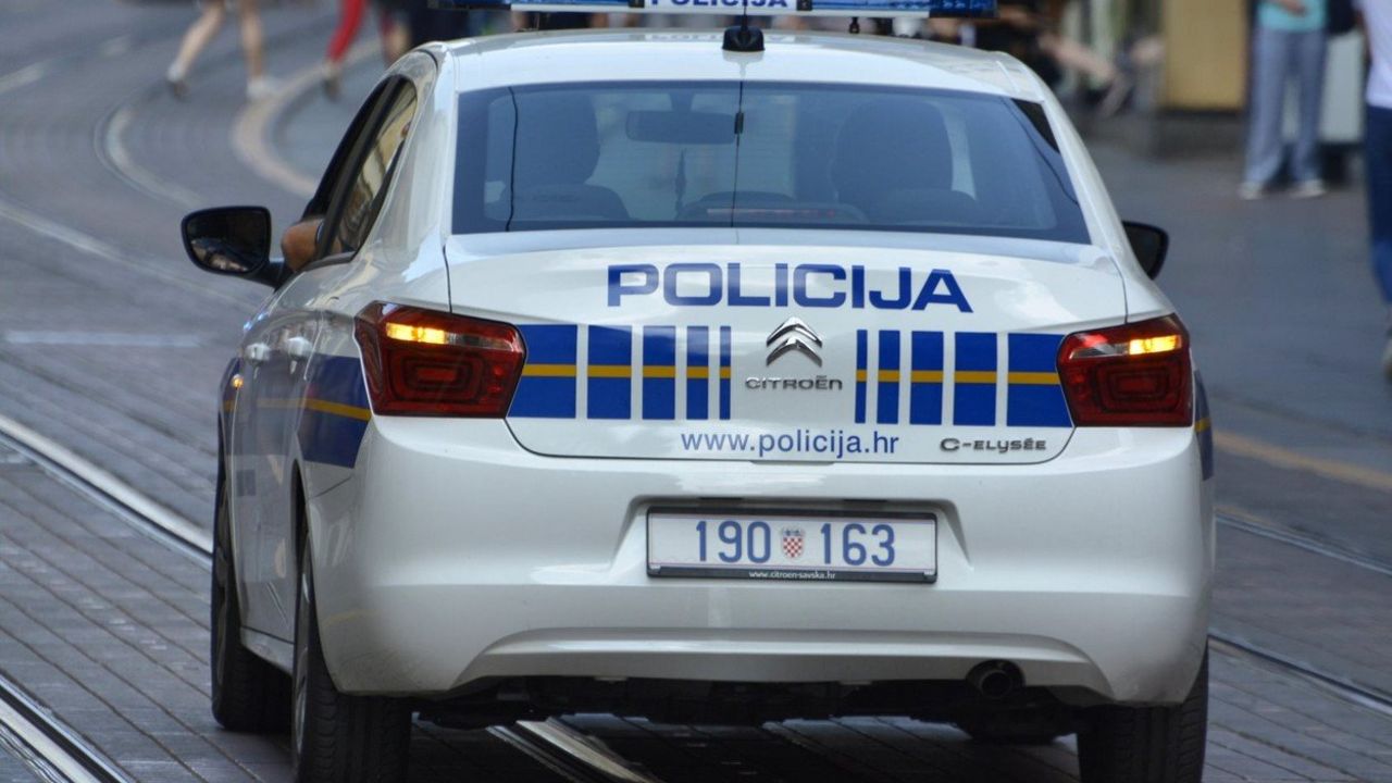policija