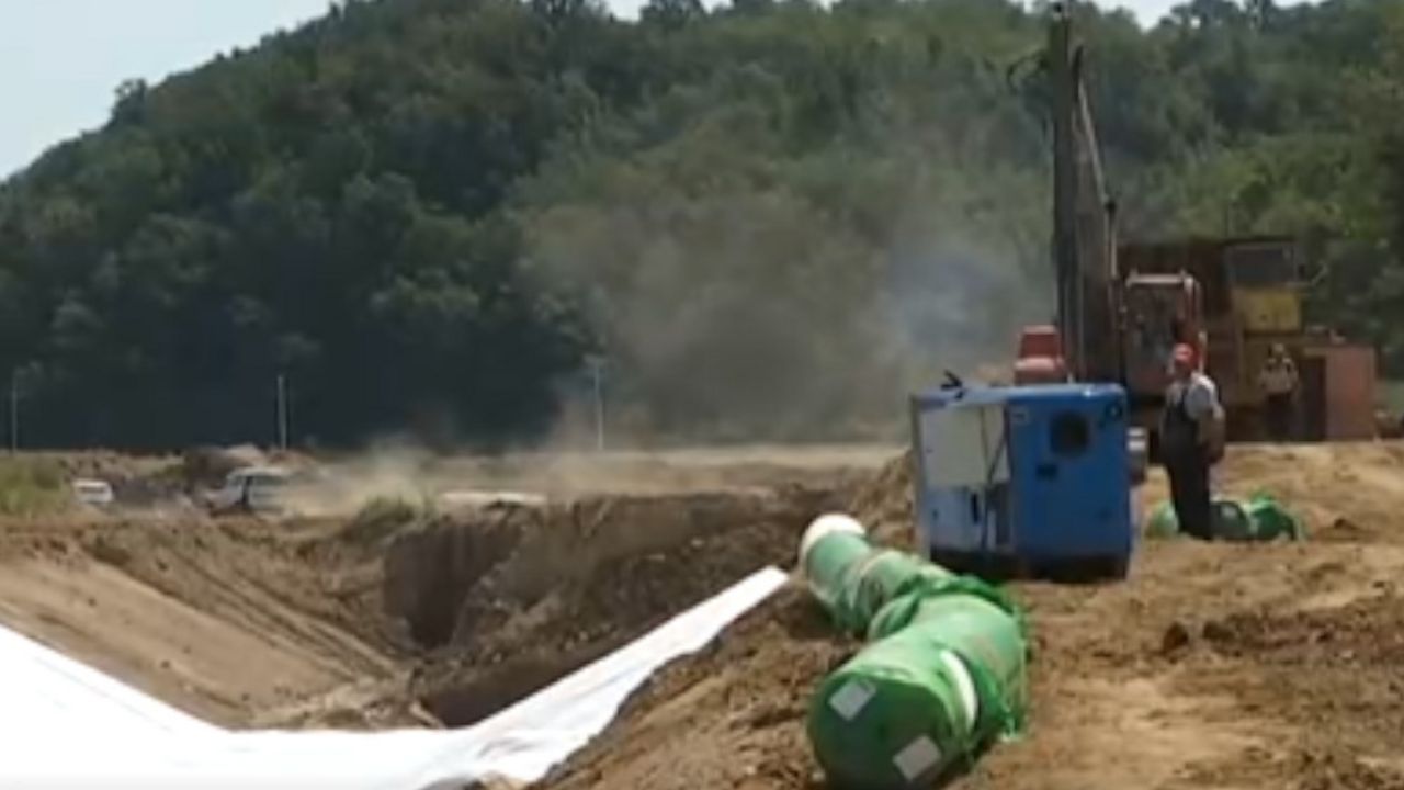 Izmeštanje reke Peštan