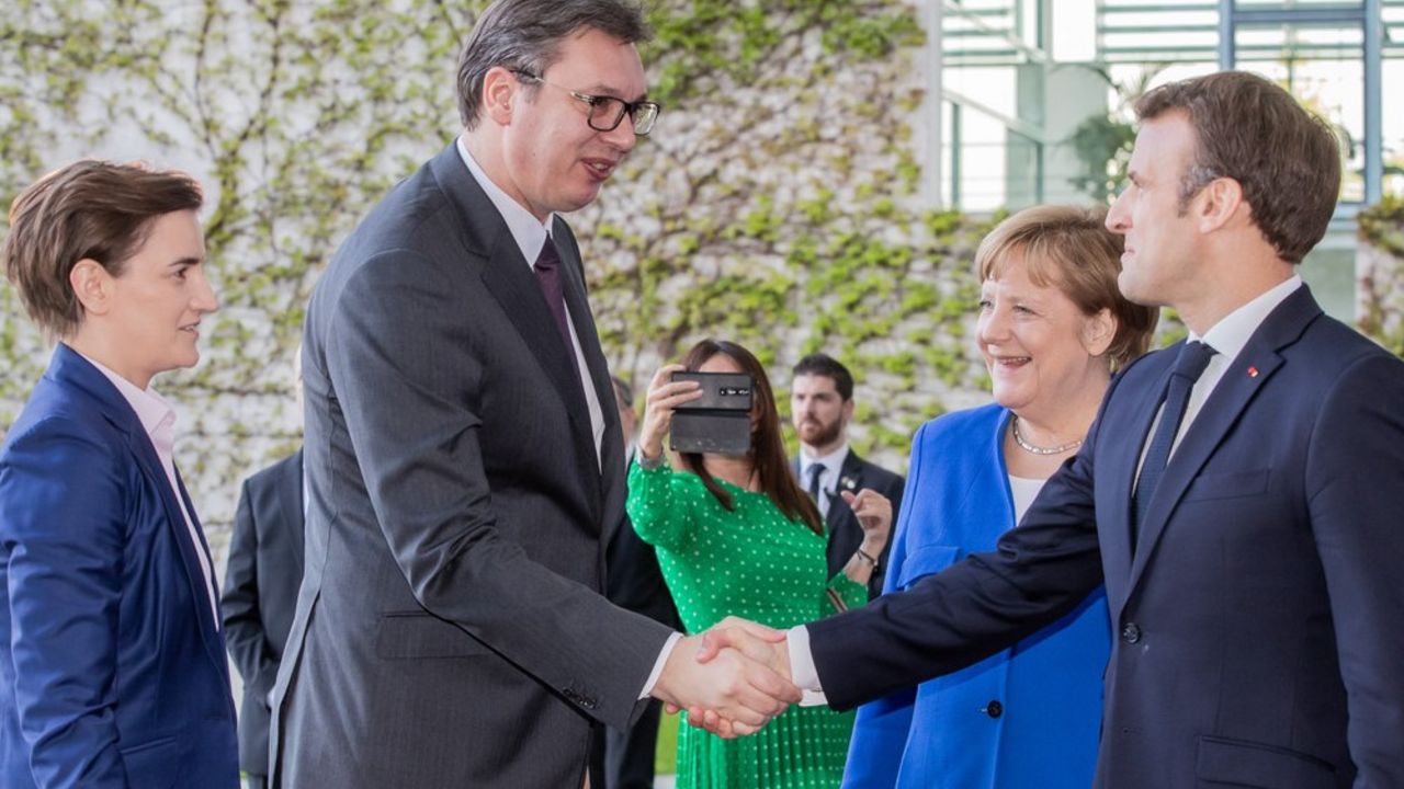 Alksandar Vučić, Ana Brnabić