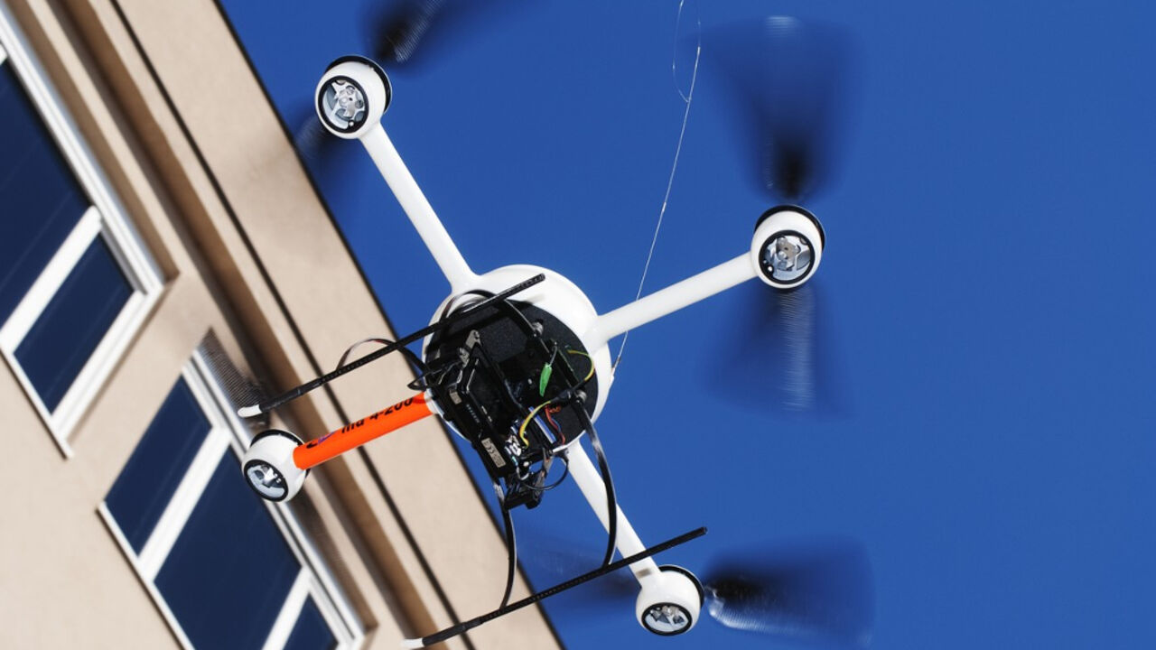Dron