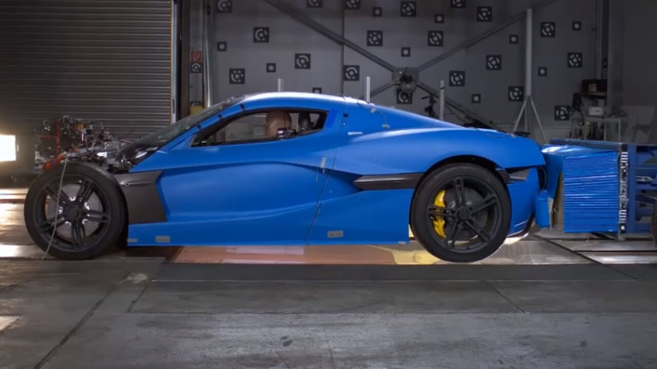 Superautomobil