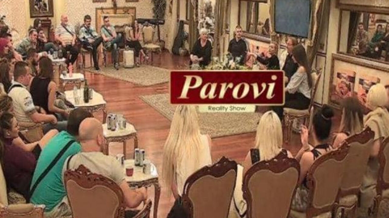 Parovi