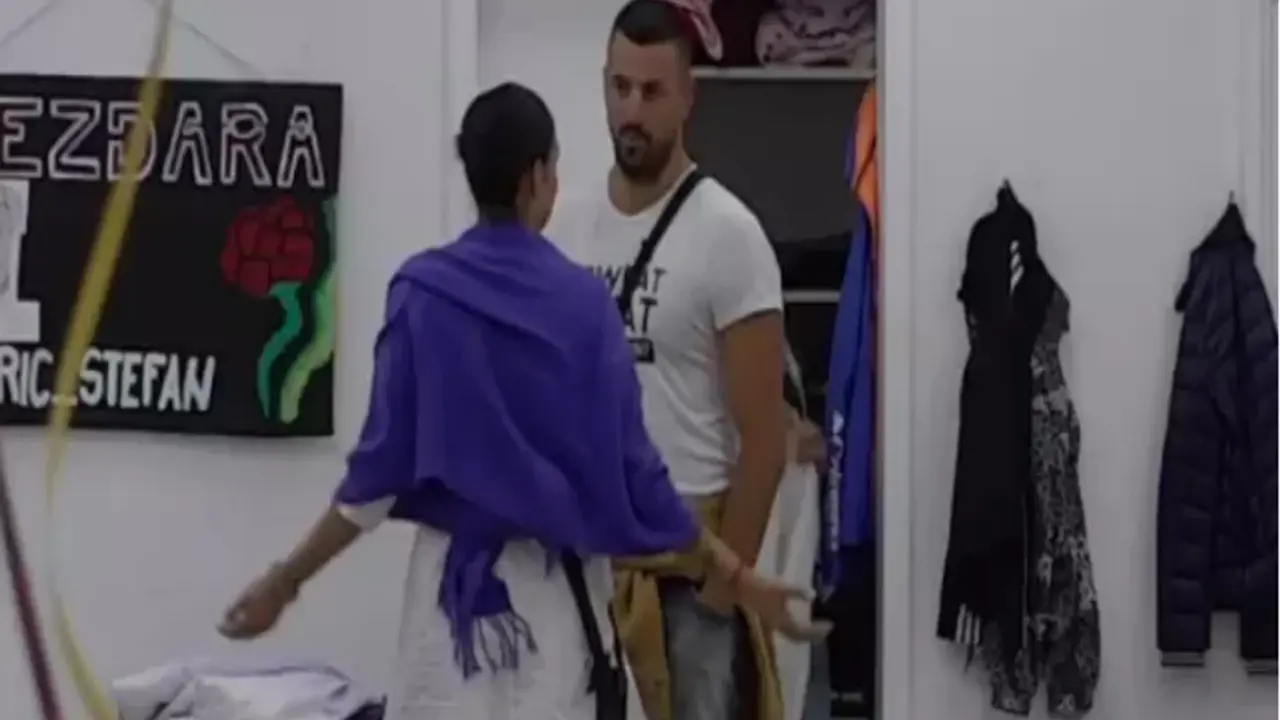 Tomović i MIna
