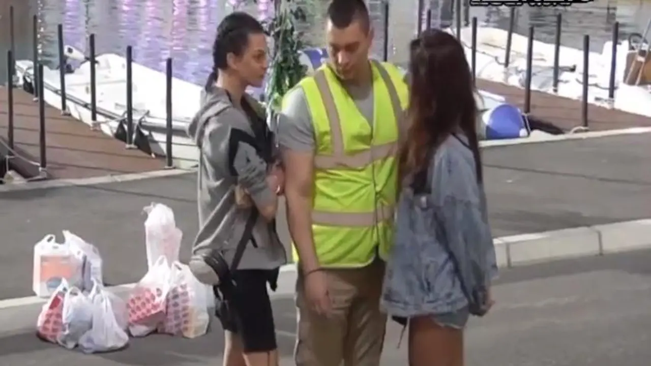 Tara Simov, Ivana Krunić