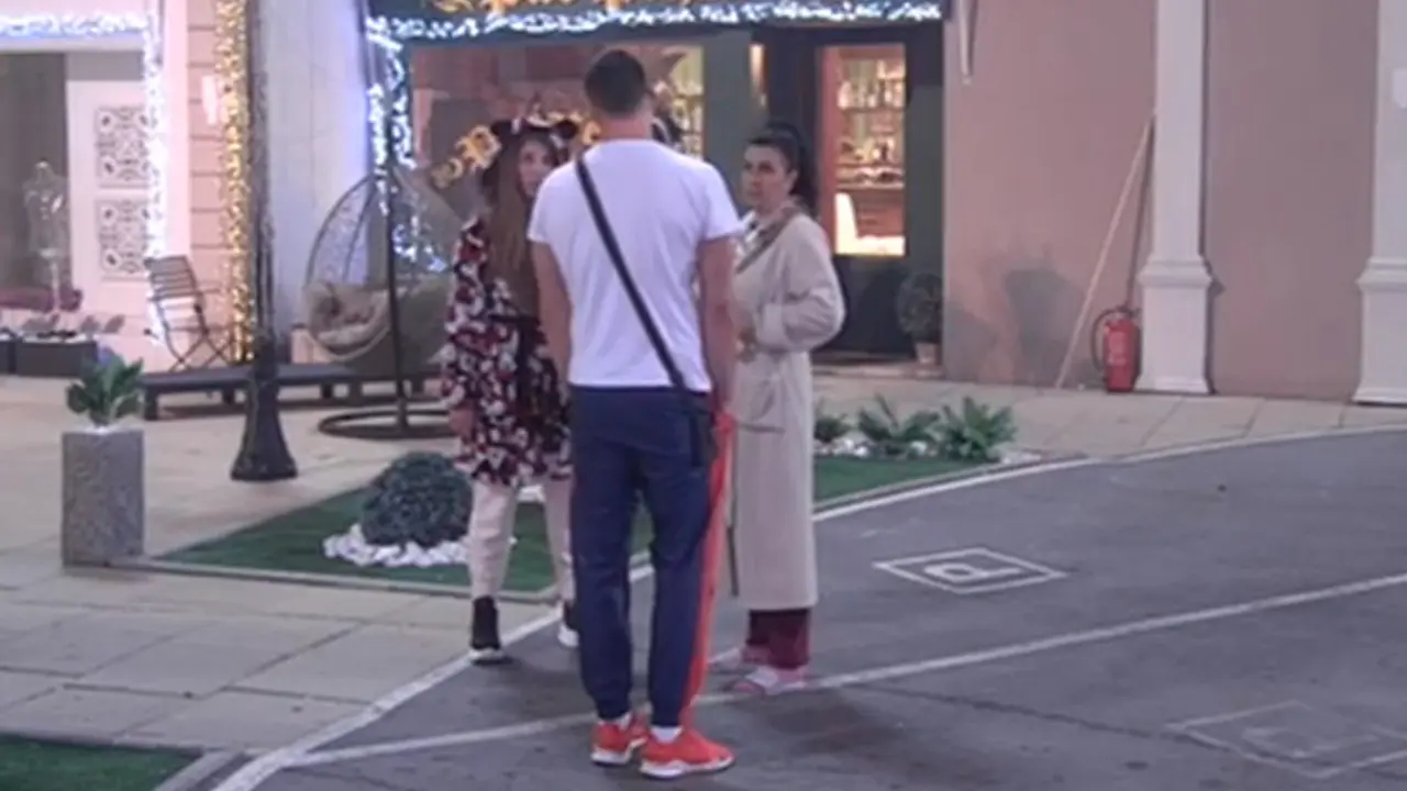 Dalila Dragojević, Saška Karan, Vladimir Tomović