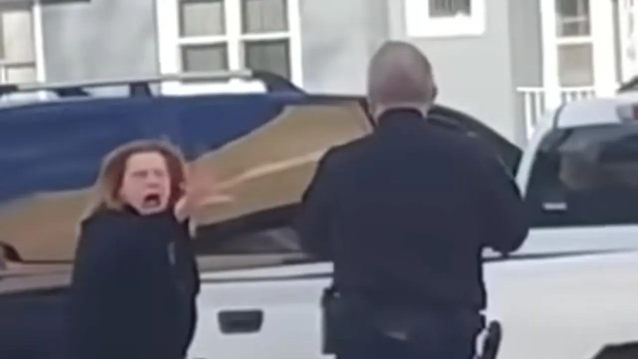 Žena i policajac