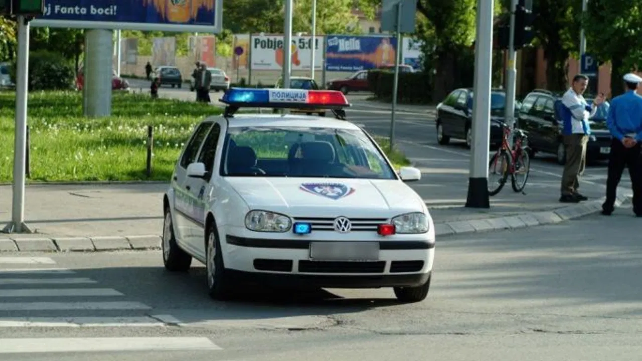 policija
