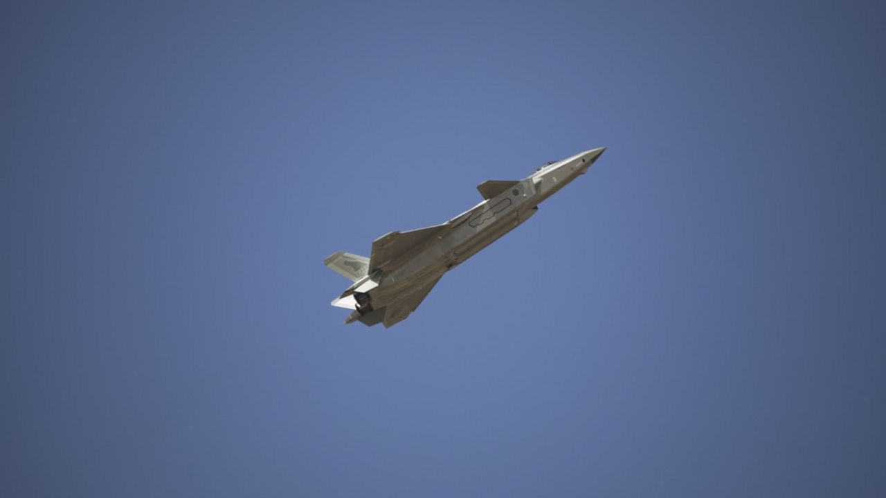 j-20