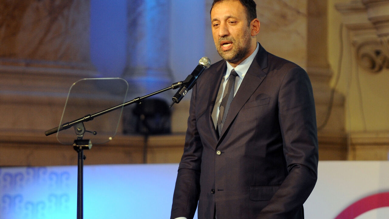 Vlade Divac