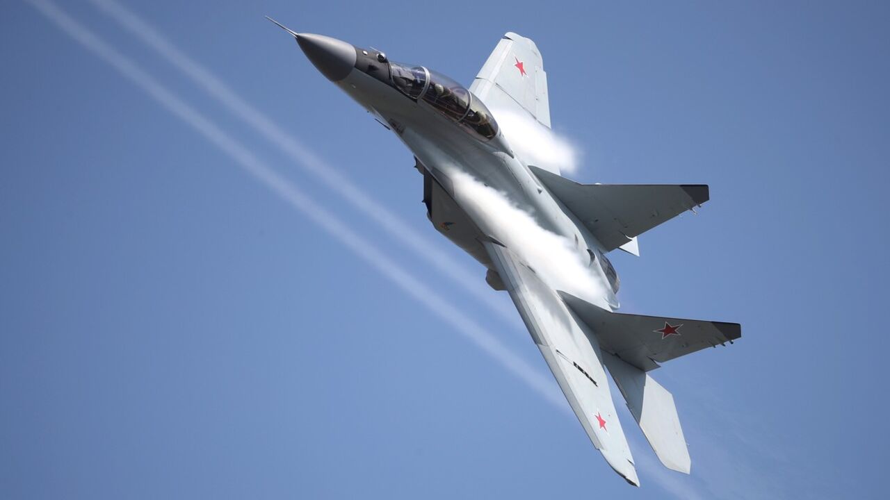 MiG-35