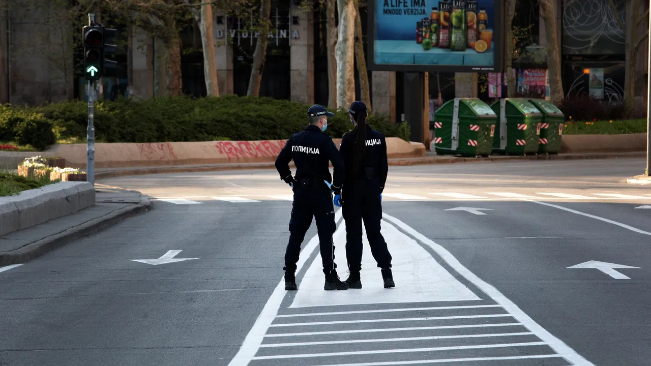 policija