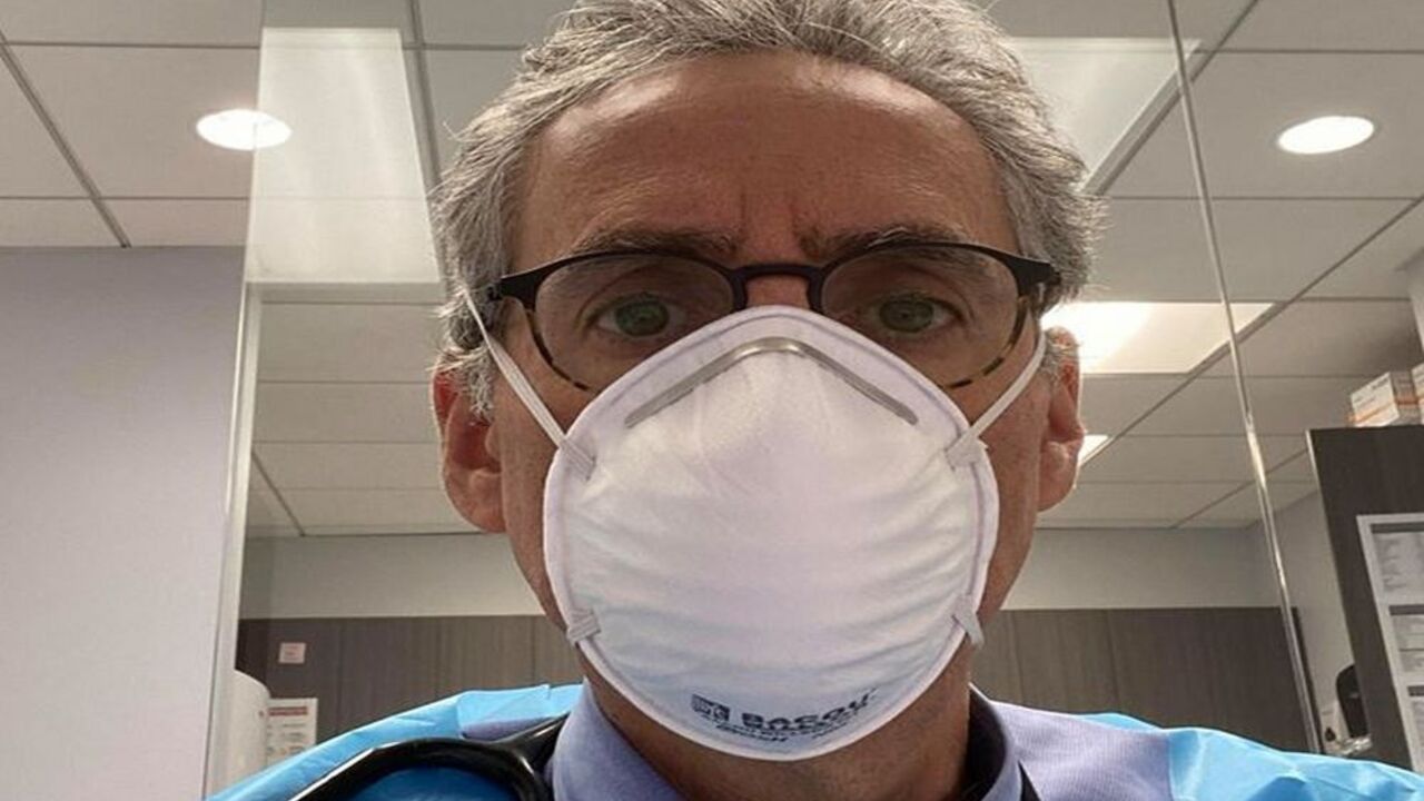 Dr Ron Vajs