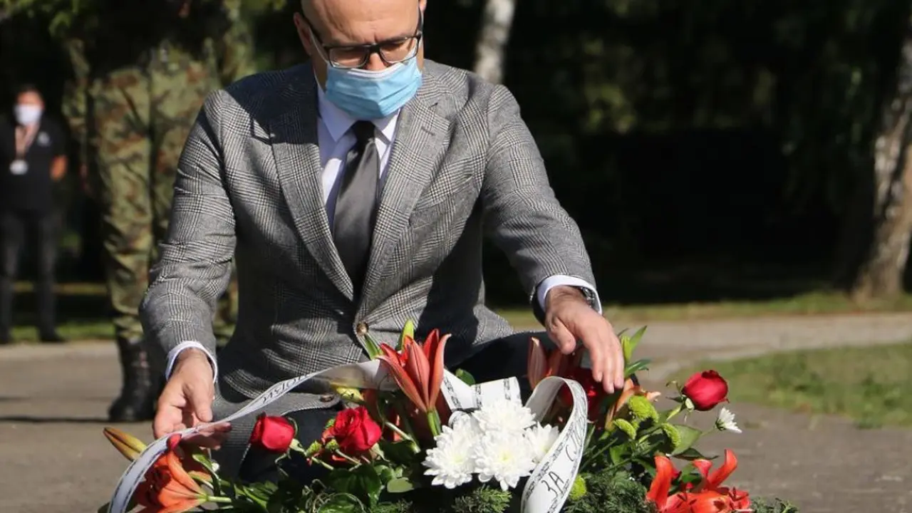 Polozeni venci povodom Dana pobede nad fasizmom
