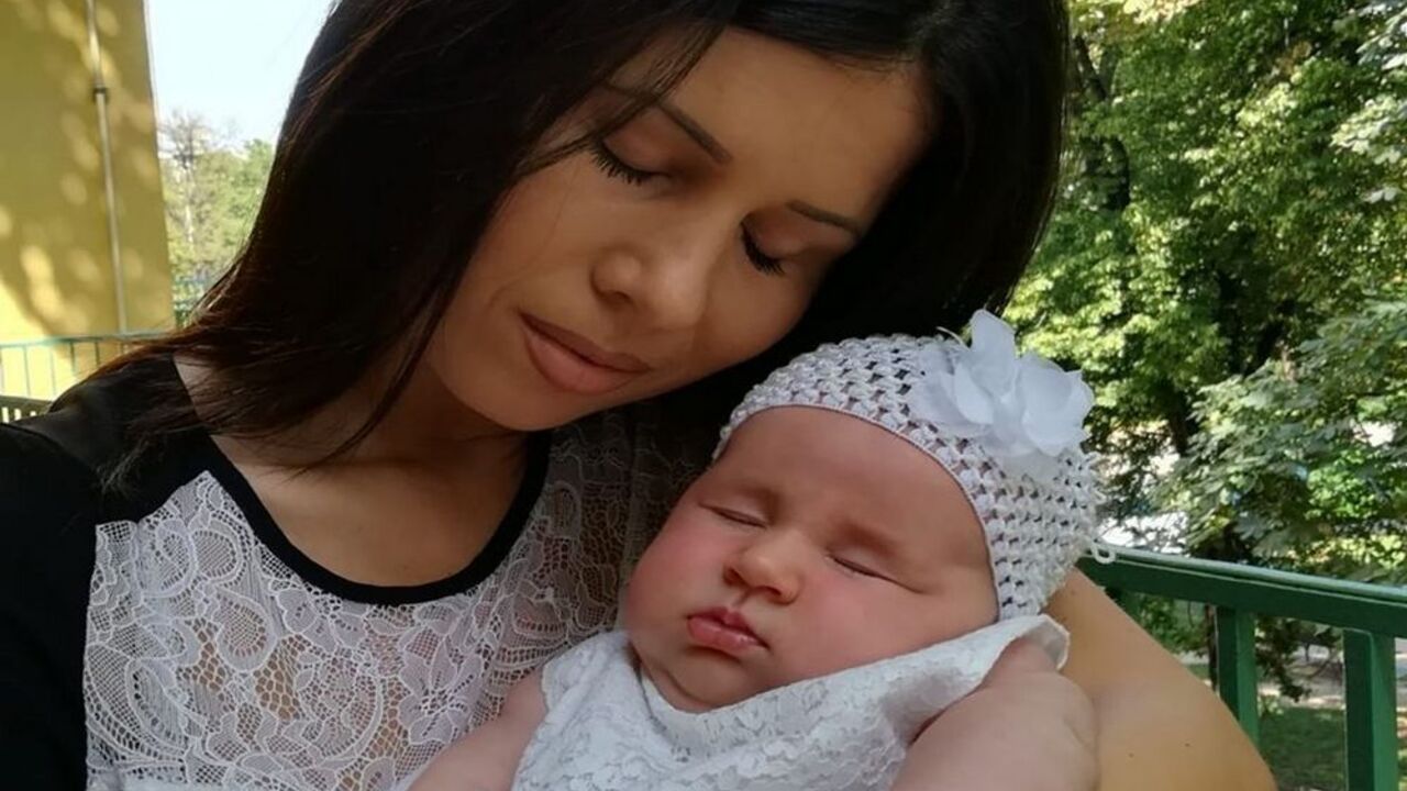 Mala Sofija sa mamom Marijom