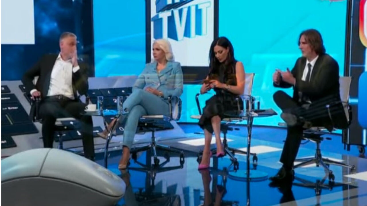 Hit Tvit