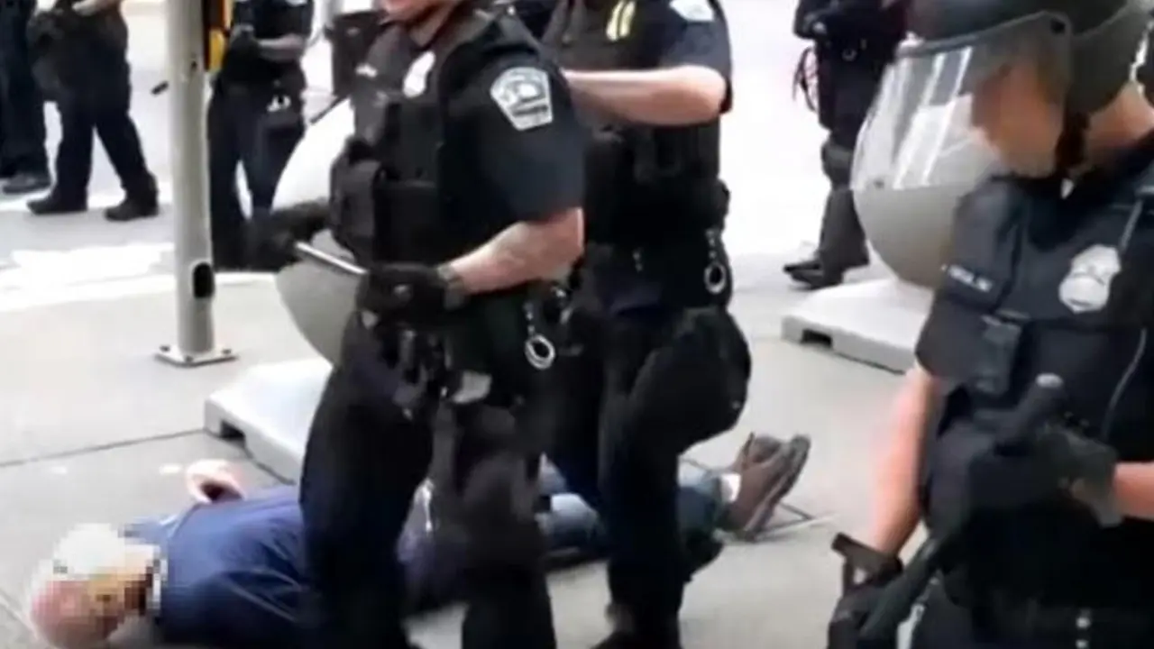 policajci okrivljeni za napad