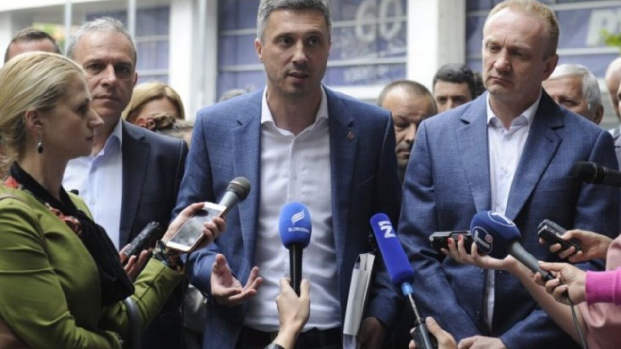 SzS