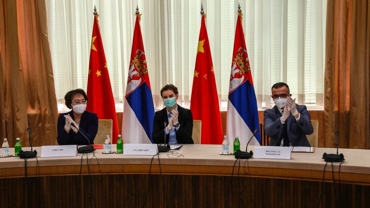 Ana Brnabić i Čen Bo
