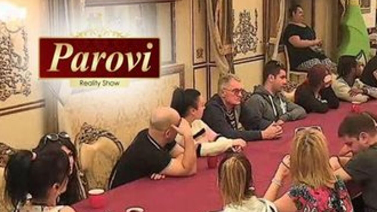 Parovi