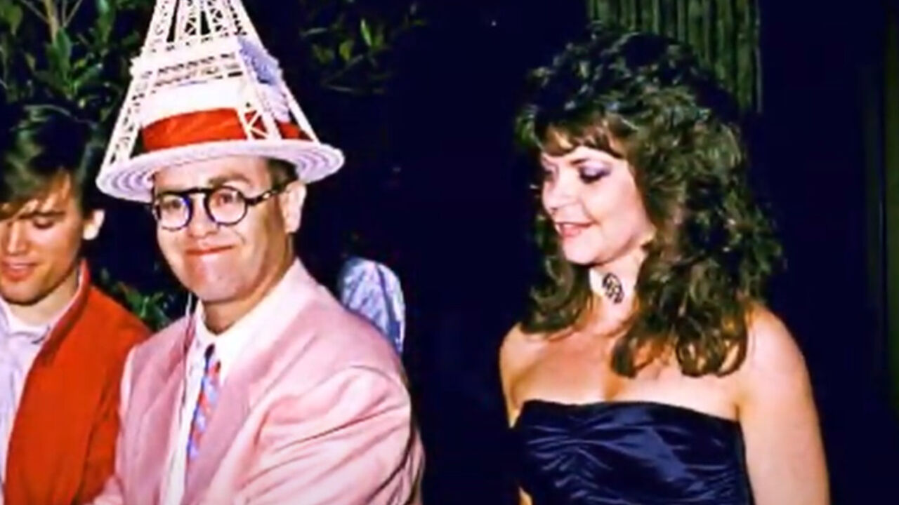 Elton Džon, Renate Blauel