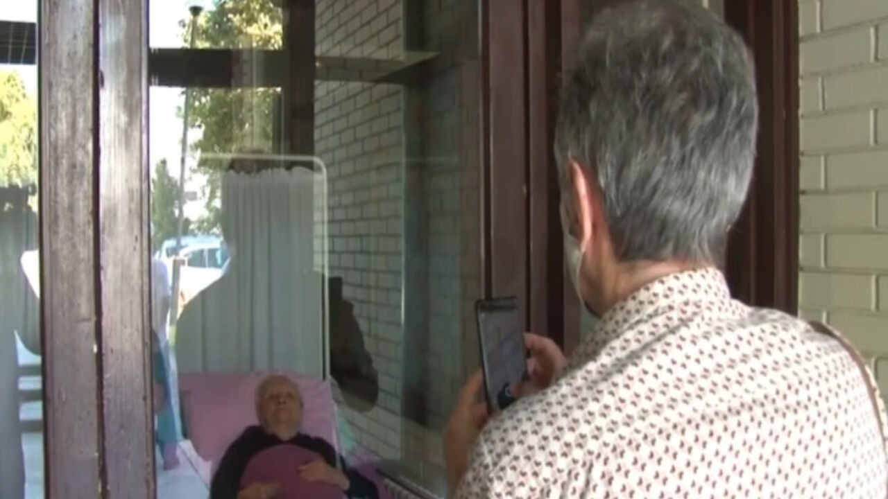 Dirljiv susret majke i sina