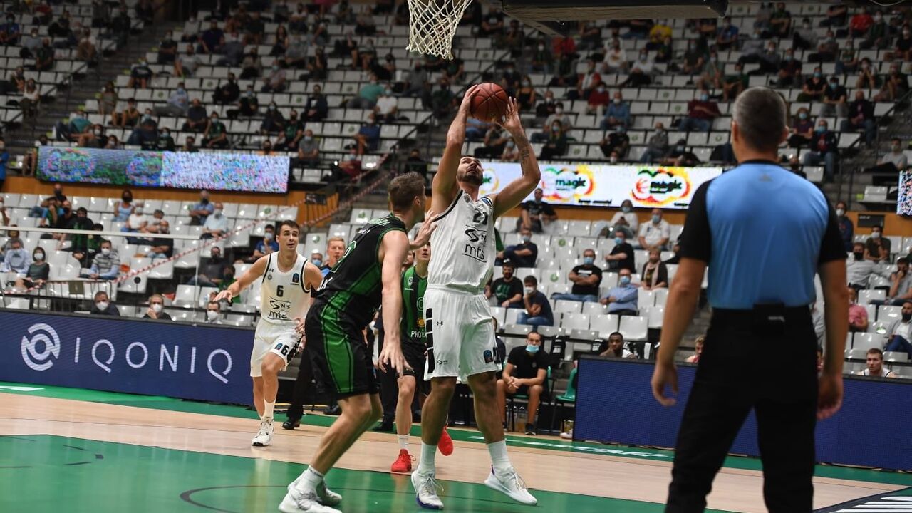 Huventud - Partizan