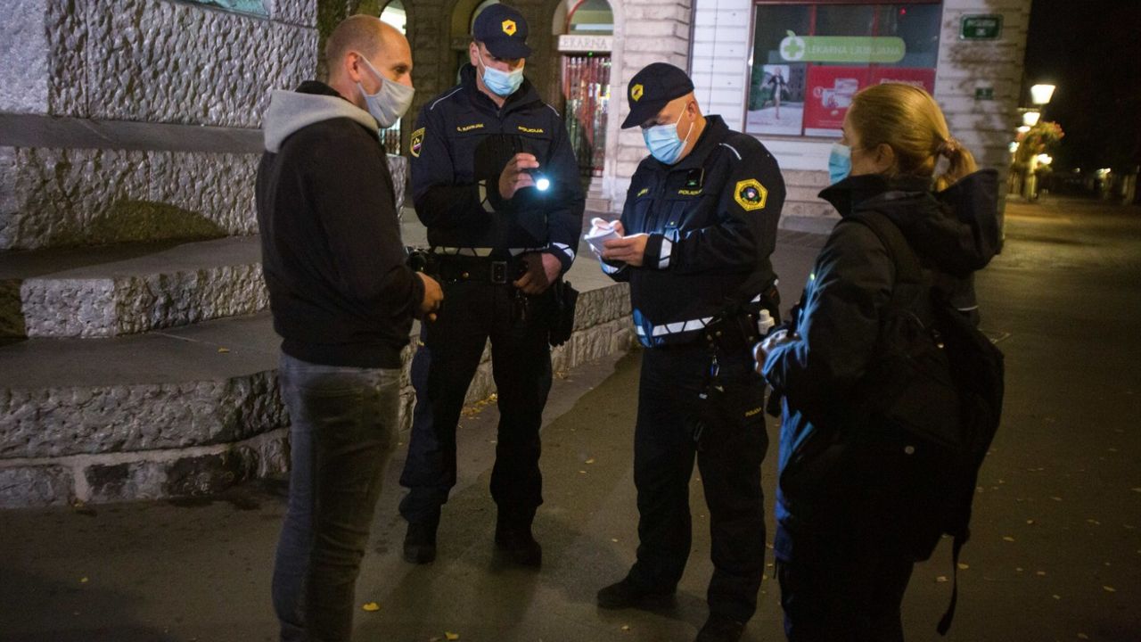 Slovenija, policija
