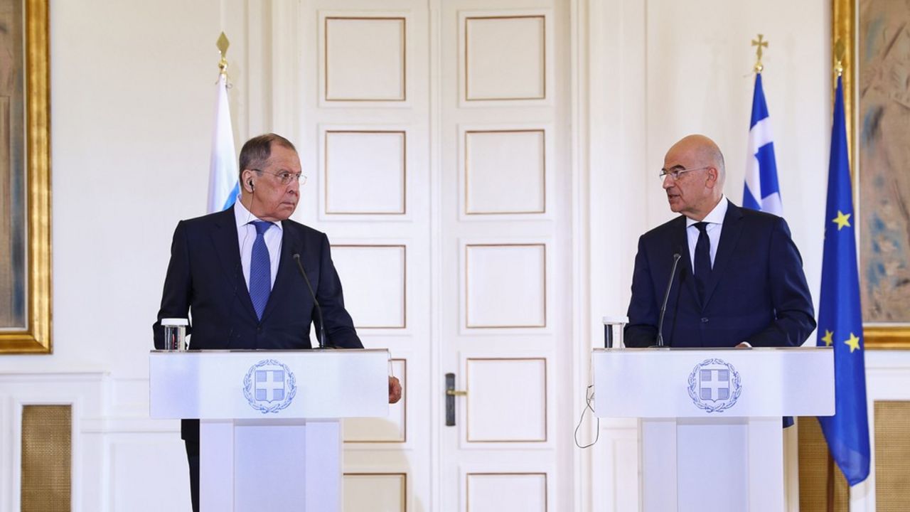 Sergej Lavrov i Nikos Dendias