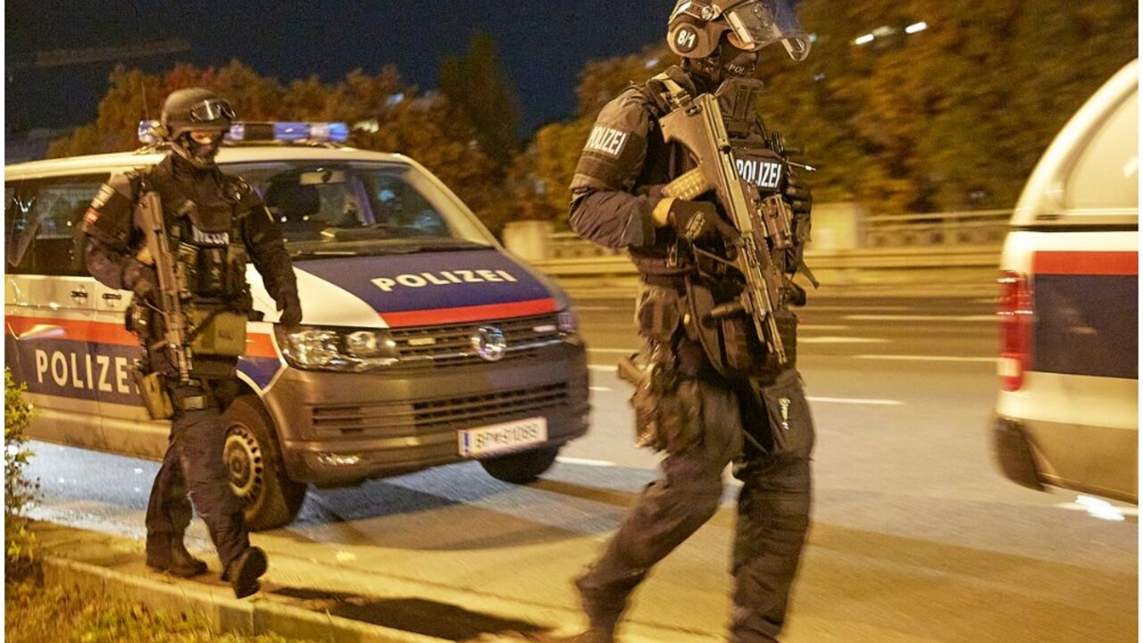 policija
