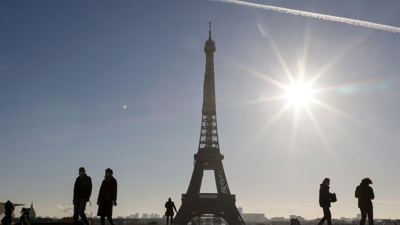 Pariz, Francuska