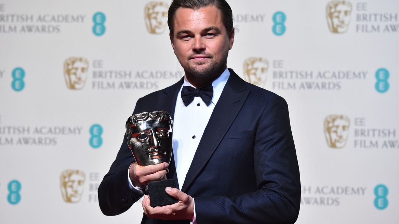 'Leo se opustio u konzumaciji hrane i 'cuge' kada se Hollywood 'zatvorio'. Međutim, iduće se godine planiraju vjenčati i Camila je odlučila da za oltarom neće stajati kraj 'ljigavca'. Za pomoć je zamolila i njegovu majku, koja je sretna što može pomoći, a