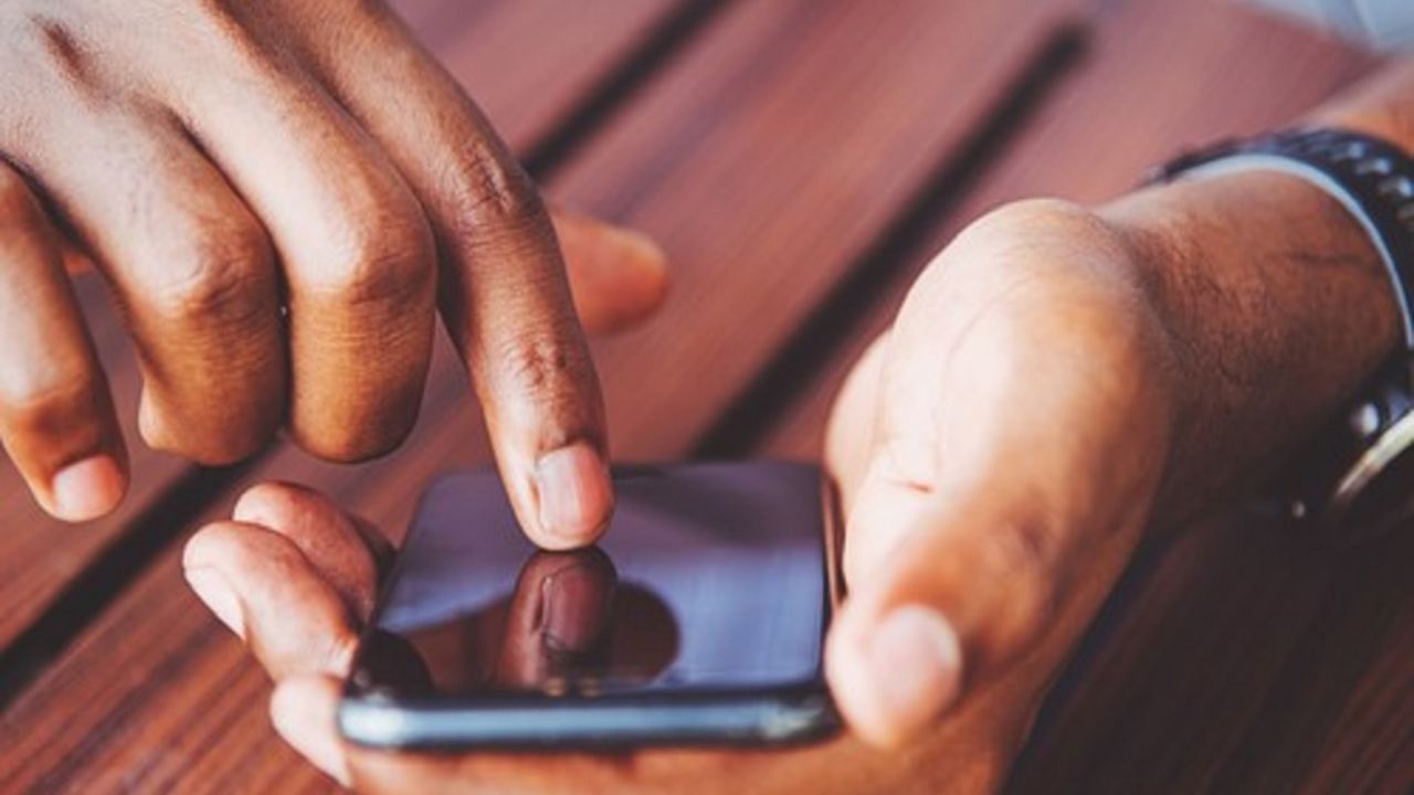 mobilni telefon