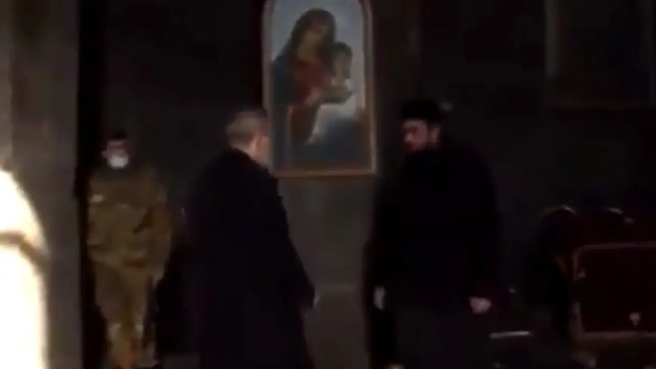 Nikol Pašinjan u crkvi