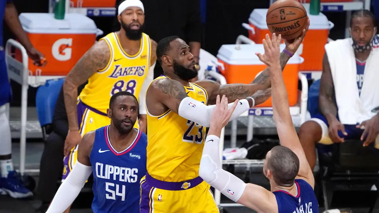 Lebron Džejms
