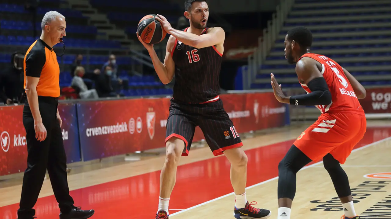 Kostas Papanikolau i Džordan Lojd