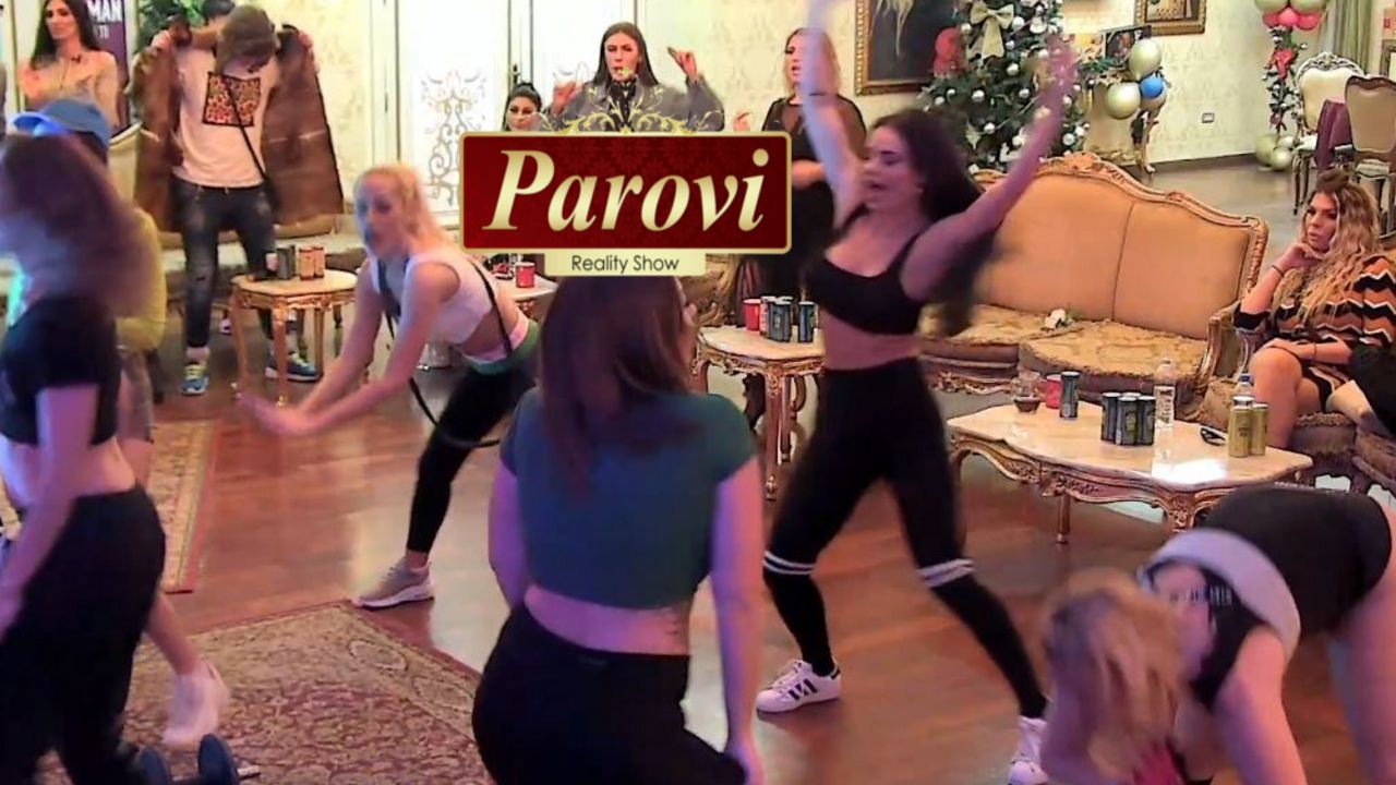 Parovi